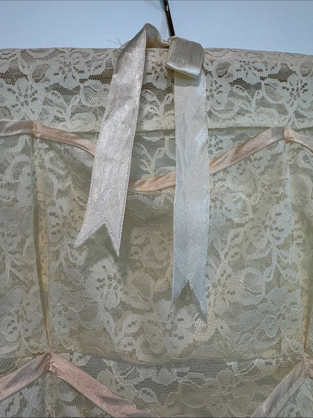 Vintage Lace Cream sock, hose, underwear storage